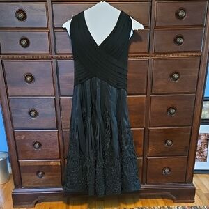 Adrianna Papell Special Occasion Dress Size 14 Black